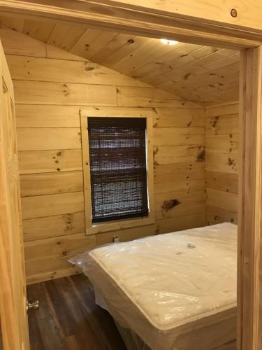 Edinboro Lake Resort Cabins