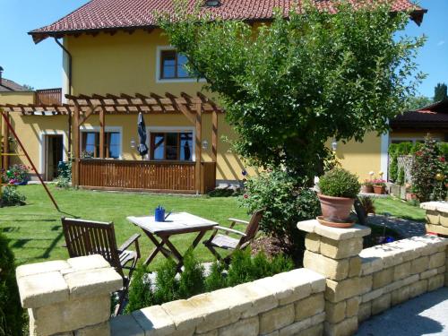 Hotel Fischachstubn – Bergheim, IA