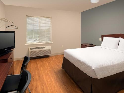 WoodSpring Suites Kansas City Liberty