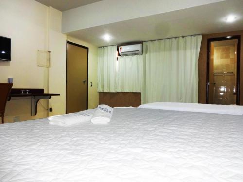 Hotel Monte Carlo Uberaba - Proximo ao Hospital UFTM , Hospital Dr Helio Angotti e Hospital Regional in อูเบอราบา