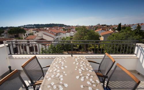 Apartments Maller 4