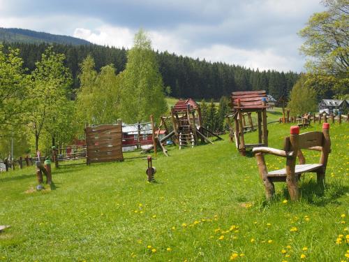 Apkārtne, Penzion U Sochoru in Pecpodsņežkova