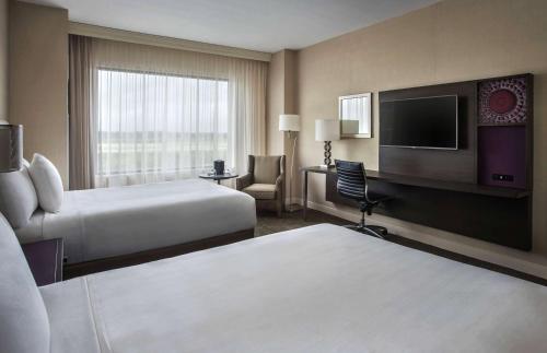 2 double beds