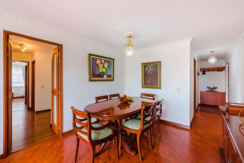 Apartamento Amoblado, Amplio, Ciudad Salitre Bogotá Colombia photo 1