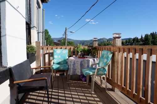 Aspen Inn Starry Night Suite - image 6