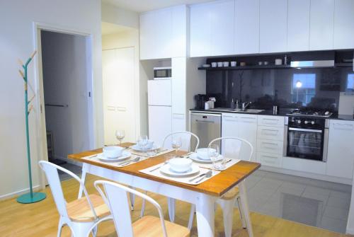 

Canvas Suites on Wills