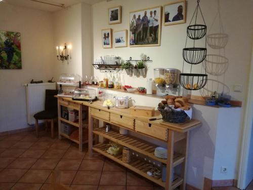 Létesítmények, Gastezimmer / Weingut Peter in Wachenheim an der Weinstrasse