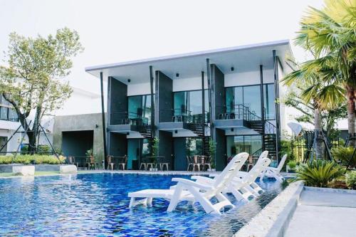 Sp3 Hotel Sp3 Hotel is perfectly located for both business and leisure guests in Nakhon Nayok. The property features a wide range of facilities to make your stay a pleasant experience. Service-minded staff will