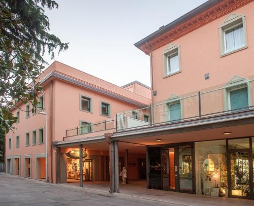 Metropol Ceccarini Suite - image 5