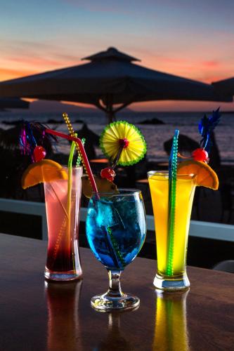 Christina Beach Hotel - image 8