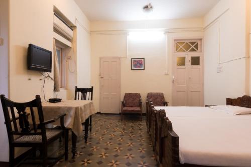 Bed and Breakfast at Colaba