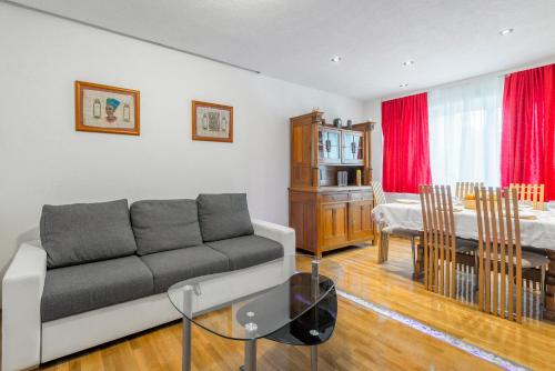 Apartment Antonija with jacuzzi, Split (photo 9)