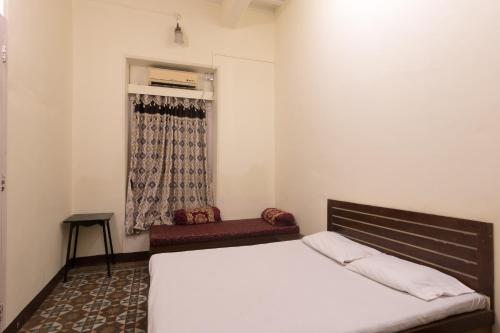 Bed and Breakfast at Colaba