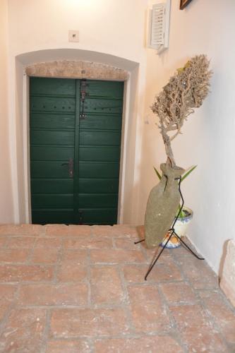  Apartment Kod Kuzme, Ferienwohnung in Senj