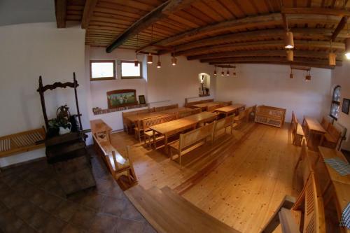 Restoran, Turisticna kmetija Vrezner Apartment in Zgornja Kungota