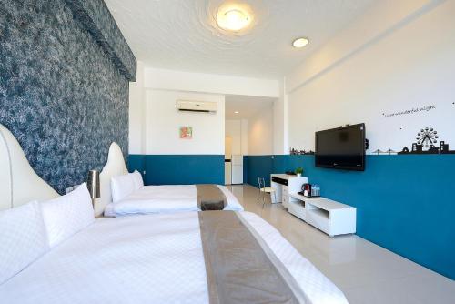 2 double beds