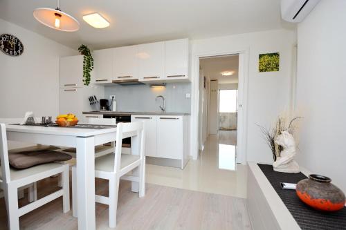 Frana apartment, Split (photo 9)