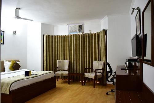 Deluxe Room image 8