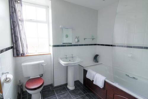 The Red Pump Inn - image 11