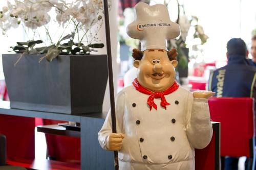 Bastion Hotel Tilburg - image 5