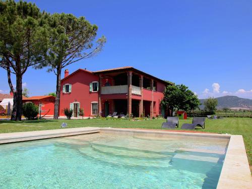 Exterior view of Guardia