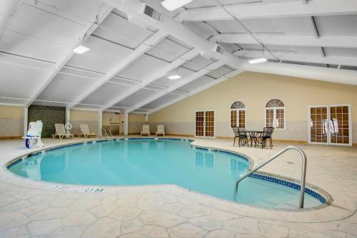 Days Hotel by Wyndham Toms River Jersey Shore - Toms River