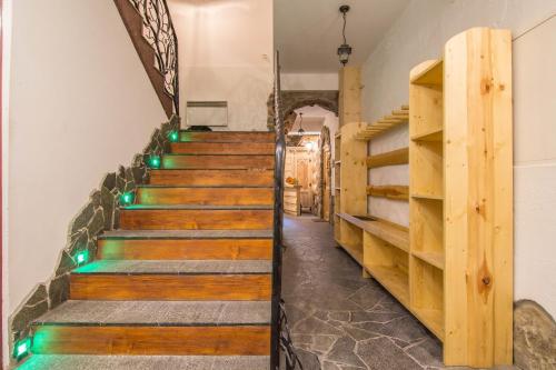 Maisonette image 2