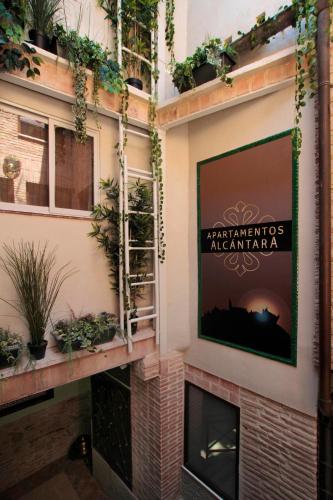 Apartamentos Alcantara