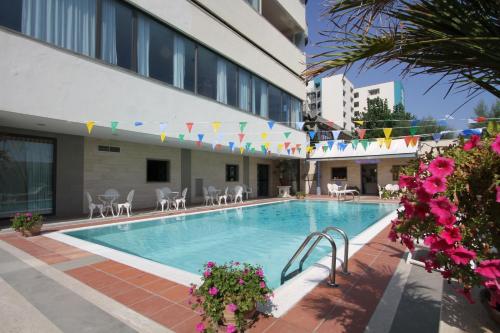 Swimming pool, Hotel Promenade in Montesilvano