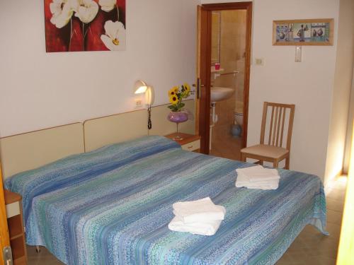 Hotel Madrid - Photo 2