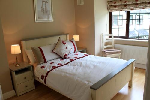 Shower, Garden View Self Catering Lough Rynn in Mohill