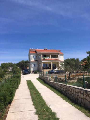  APARTMANI DI-TA in Lun