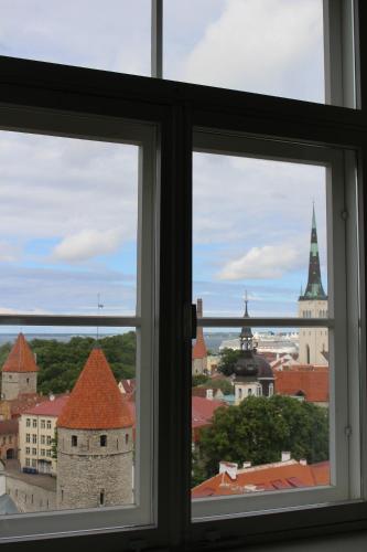 Tallinn City Apartments Old Town Toompea - image 2