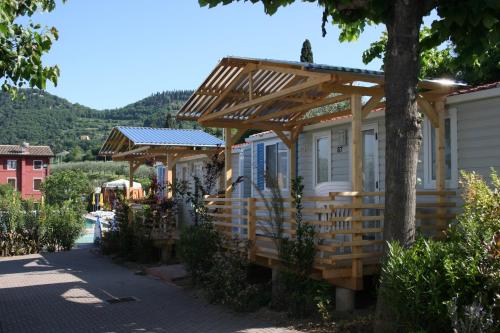Mobile Home (7 Adults + 1 Children) room in Camping Serenella