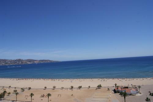  Holidays P4 in Empuriabrava