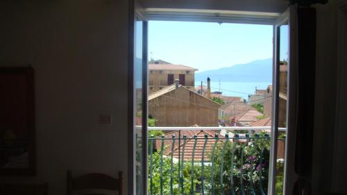 Dionisis Apartments - image 4