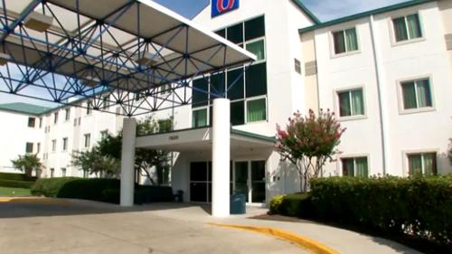 Motel 6-Irving, TX - DFW Airport North