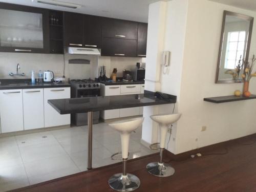 Departamento Acogedor en los Portales de Cayma near สนามบินนานาชาติโรดริเกซ บายอน