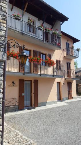 B&B CA'SUANA - Accommodation - Lanzo dʼIntelvi