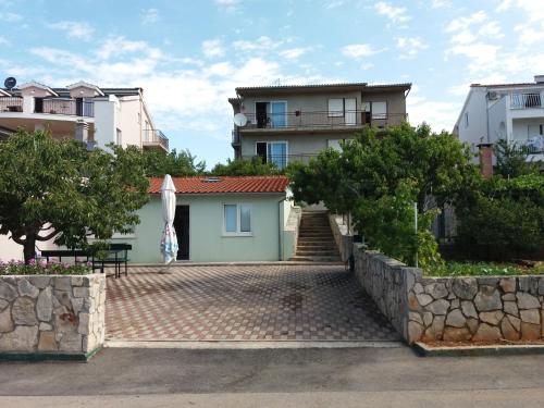  Apartmani Huljev, Unterkunft in Primošten