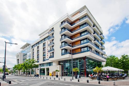 Вхід, Residhome Bois Colombes Monceau in Буа-Коломб