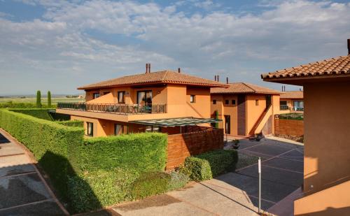 A szálláshely kívülről, Apartahotel Suites Vila Birdie in Navata