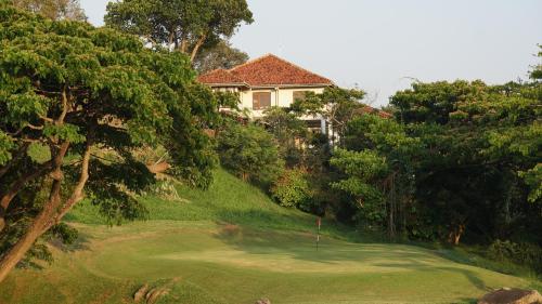 Villa Tee Four