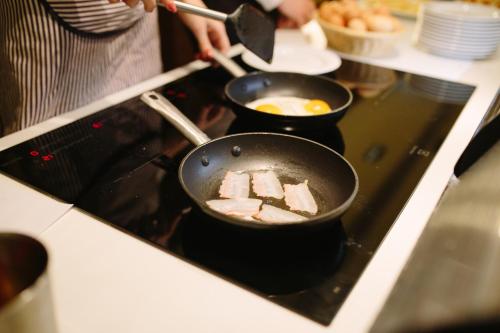 IMPIQ Hotel - image 9