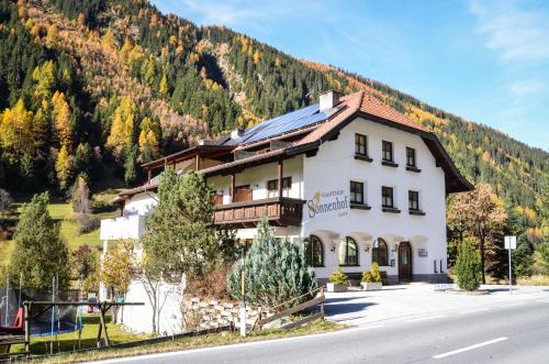 Sonnenhof - Apartments & Zimmer Kaunertal