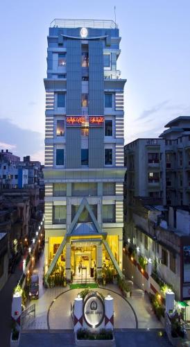 Hotel Gargee Grand