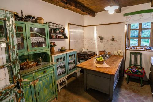 dapur, Country House "Stricev grunt" Stara Kapela in Brodski Stupnik