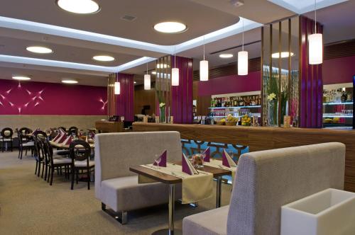 Restaurant, Mini Hotel Akord in Jih