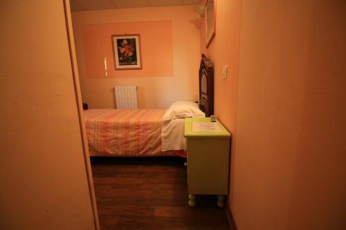 1 twin bed