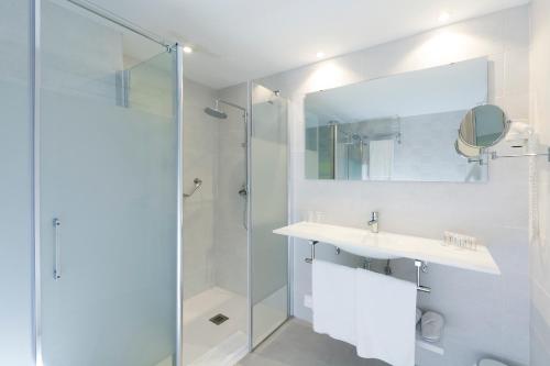 Reverence Mare Hotel - Adults Only - Tap to explore photos